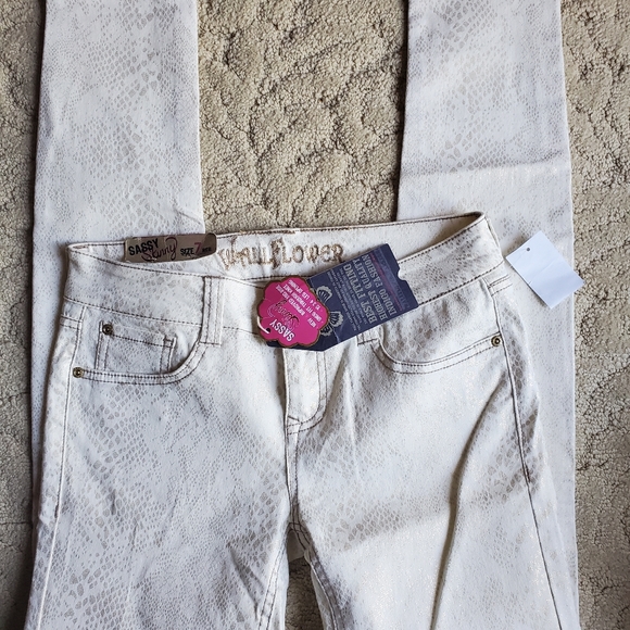 Wallflower Sassy Skinny Jeans | Size 7 | - Picture 2 of 4